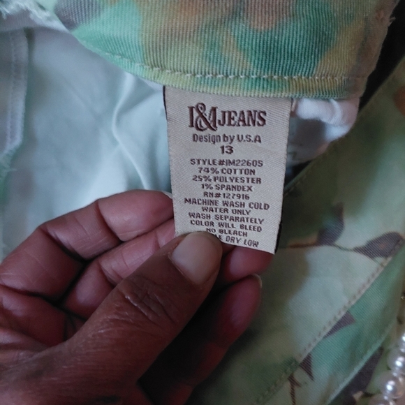 New* Premium I&M Jeans USA Green Floral Jeans Size 13 - Picture 8 of 11